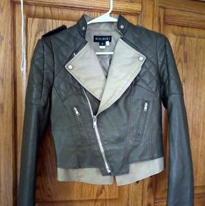 NIKIBIKI imitation leather olive jacket😍🤗